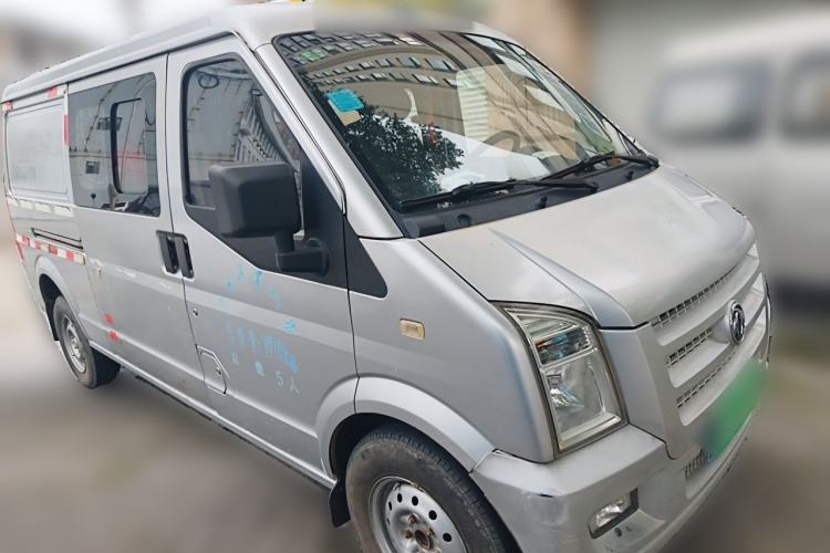 Used Dongfeng Xiaokang C35  Front Right 45 Deg