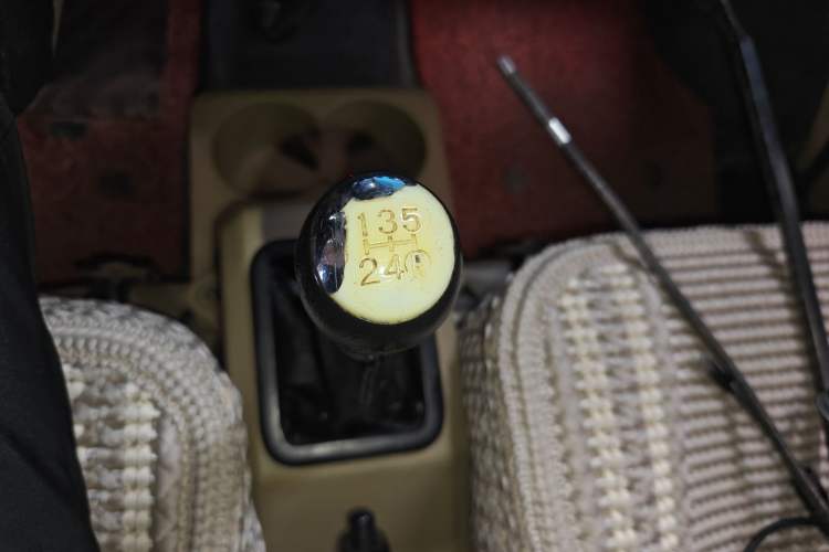 Used Dongfeng Xiaokang C35 2013 1.4L Base Van DK13-06 Gear Lever