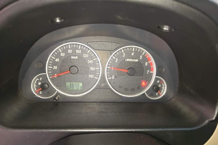 Used Dongfeng Xiaokang C35 2013 1.4L Base Van DK13-06 Instrument Cluster