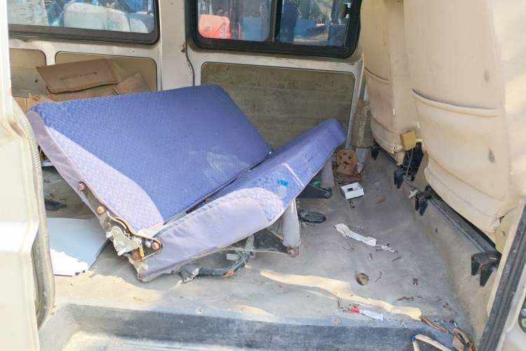 Used Dongfeng Xiaokang C35 2013 1.4L Base Van DK13-06 Left Rear Seat