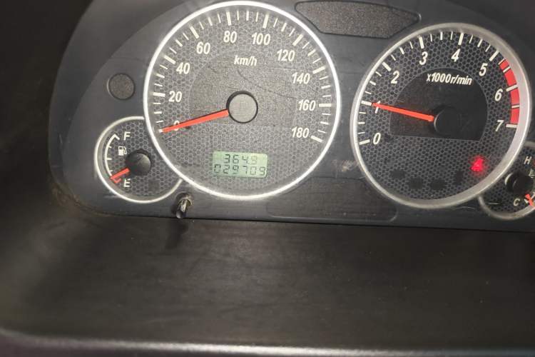 Used Dongfeng Xiaokang C35 2013 1.4L Base Van DK13-06 Odometer Close Up