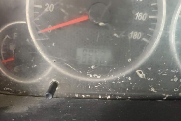 Used Dongfeng Xiaokang C35 2013 1.4L Base Van DK13-06 Odometer Close Up