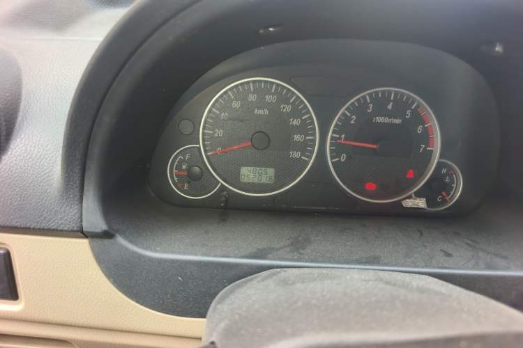 Used Dongfeng Xiaokang C35 2013 1.4L Base Van DK13-06 Odometer Close Up