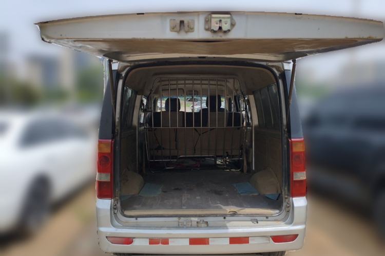 Used Dongfeng Xiaokang C35 2013 1.4L Base Van DK13-06 Trunk