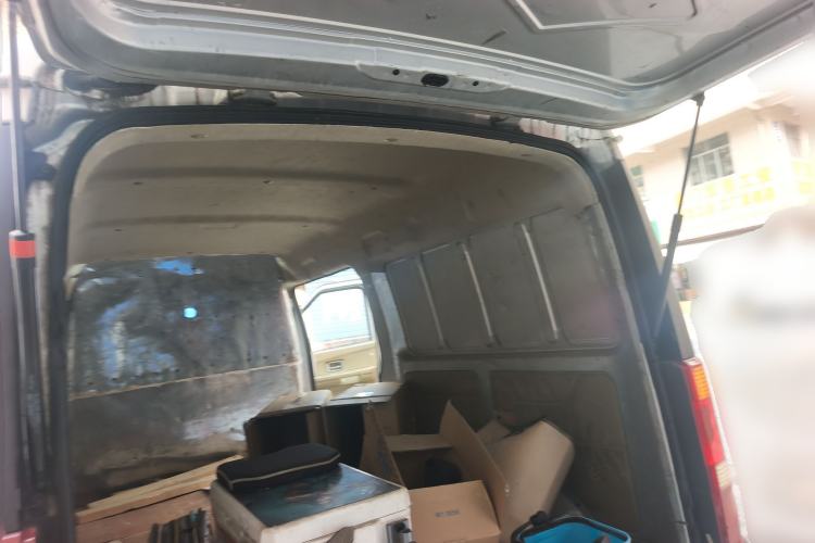 Used Dongfeng Xiaokang C35 2013 1.4L Base Van DK13-06 Trunk