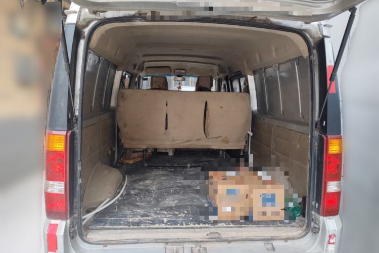 Used Dongfeng Xiaokang C35 2013 1.4L Base Van DK13-06 Trunk