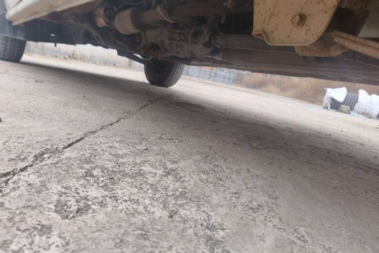 Used Dongfeng Xiaokang C35 2013 1.4L Base Van DK13-06 Chassis Rear Left