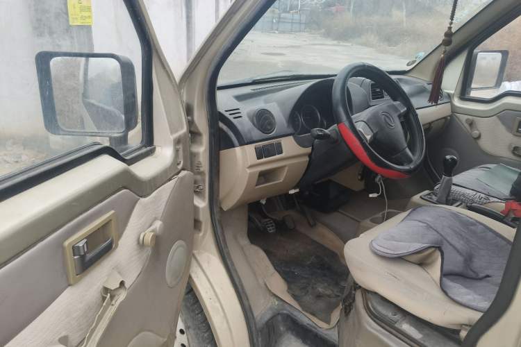 Used Dongfeng Xiaokang C35 2013 1.4L Base Van DK13-06 Driver Seat