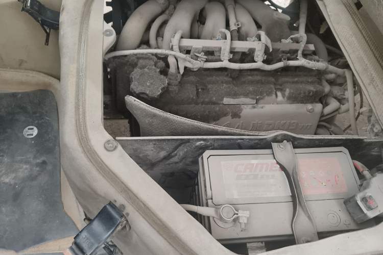 Used Dongfeng Xiaokang C35 2013 1.4L Base Van DK13-06 Engine Bay Right