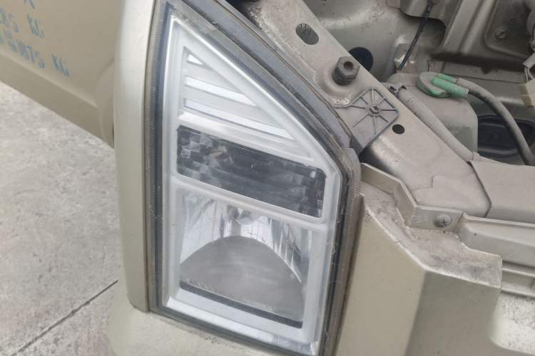Used Dongfeng Xiaokang C35 2013 1.4L Base Van DK13-06 Right Front Headlight
