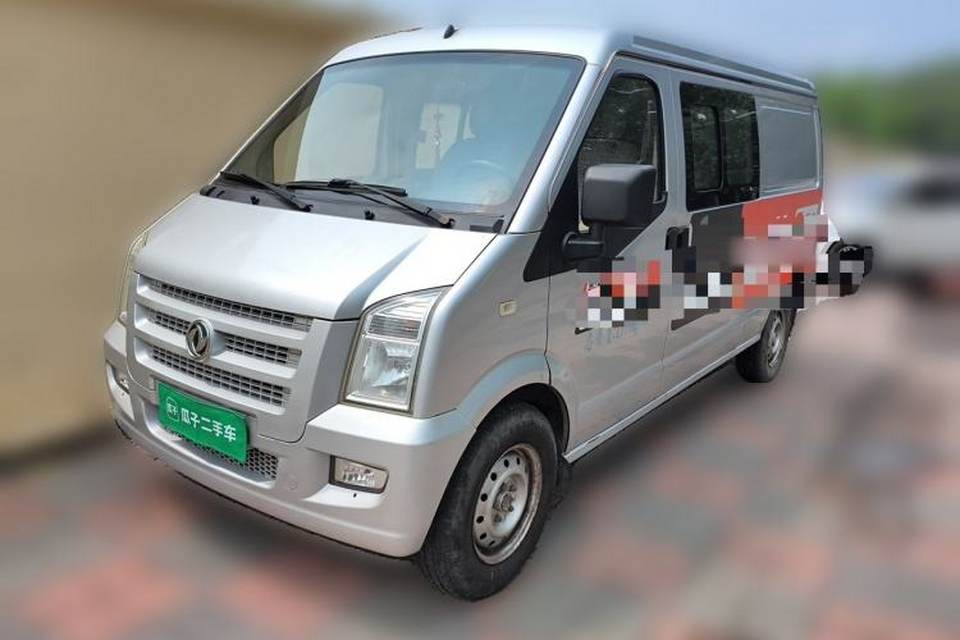 Dongfeng Xiaokang C35 2017