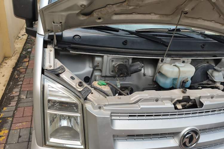 Used Dongfeng Xiaokang C35  Engine Bay Right