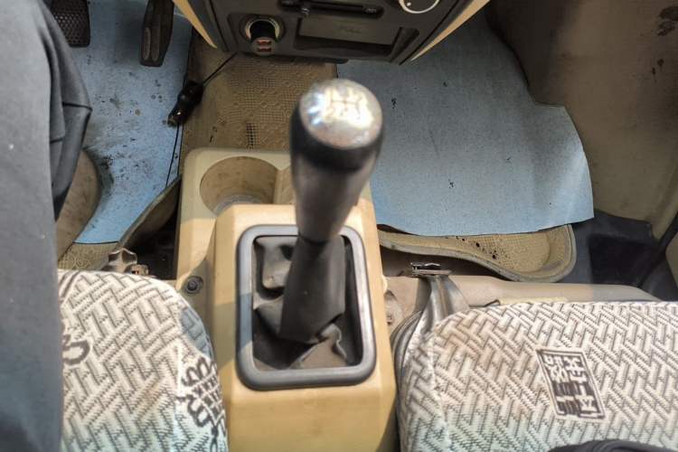 Used Dongfeng Xiaokang C35  Gear Lever