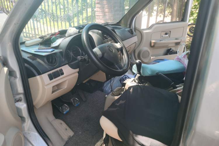 Used Dongfeng Xiaokang C35  Driver Seat