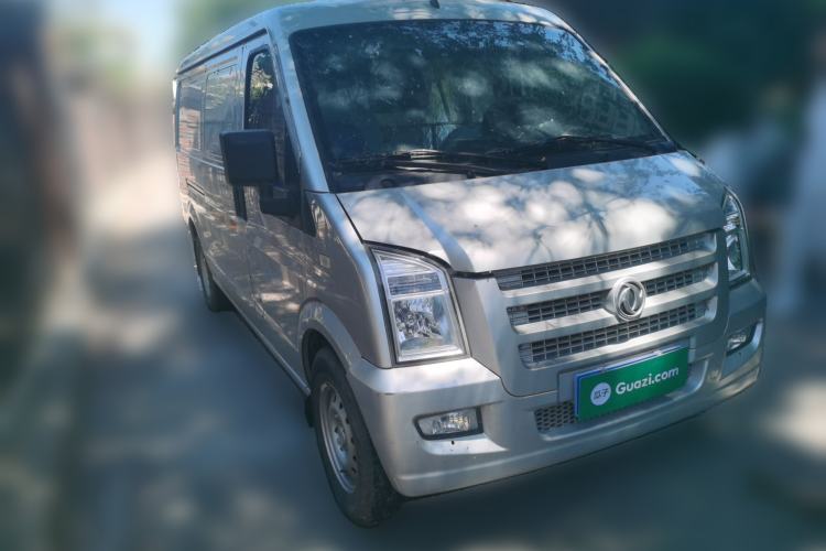 Used Dongfeng Xiaokang C35  Front Right 45 Deg