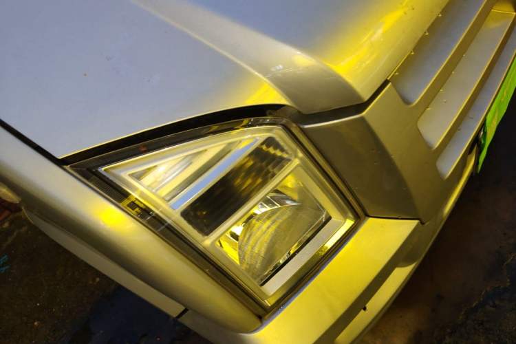 Used Dongfeng Xiaokang C35 2018 1.5L Base Model II Sedan China V Emission Standard DK15 Right Front Headlight