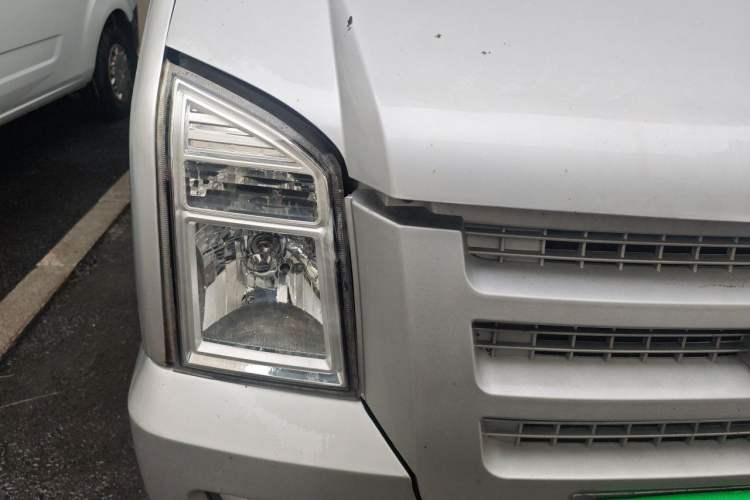 Used Dongfeng Xiaokang C35 2018 1.5L Base Model II Sedan China V Emission Standard DK15 Right Front Headlight