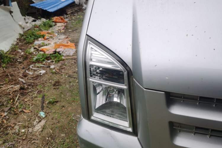 Used Dongfeng Xiaokang C35 2018 1.5L Base Model II Sedan China V Emission Standard DK15 Right Front Headlight