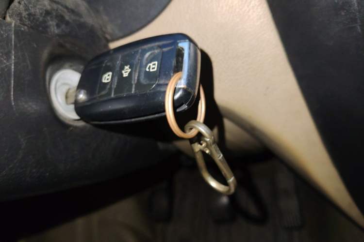 Used Dongfeng Xiaokang C35 2018 1.5L Base Model II Sedan China V Emission Standard DK15 Vehicle Key