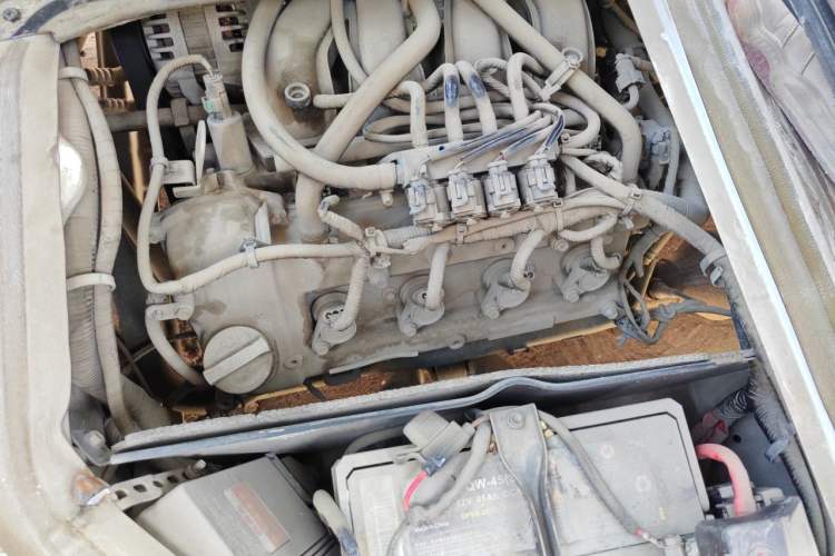 Used Dongfeng Xiaokang C35 2019 1.5L Base Version II Sedan China VI Emission Standard DK15 Engine Bay Left