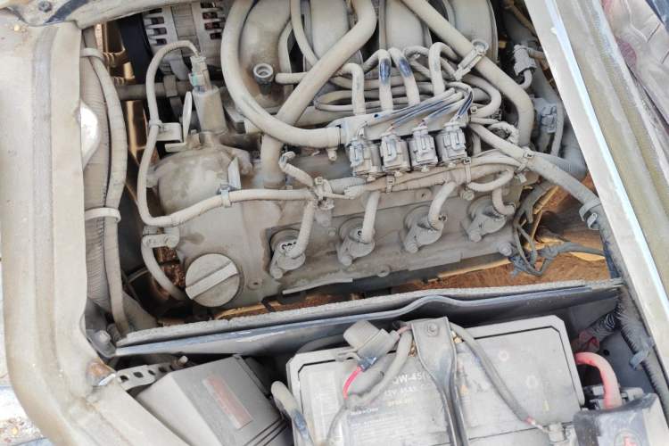 Used Dongfeng Xiaokang C35 2019 1.5L Base Version II Sedan China VI Emission Standard DK15 Engine Bay Right