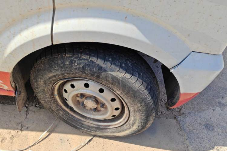Used Dongfeng Xiaokang C35 2019 1.5L Base Version II Sedan China VI Emission Standard DK15 Right Front Wheel Hub