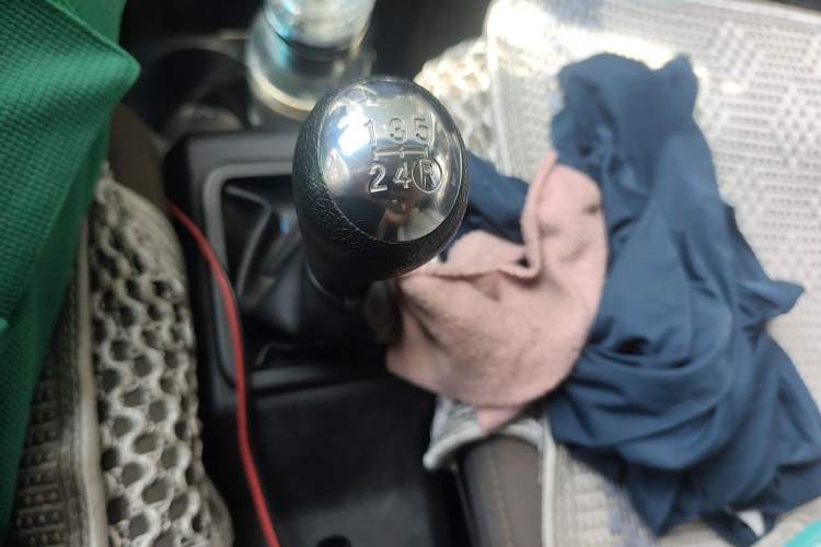 Used Dongfeng Xiaokang C35 2019 1.5L Base Version II Sedan China VI Emission Standard DK15 Gear Lever