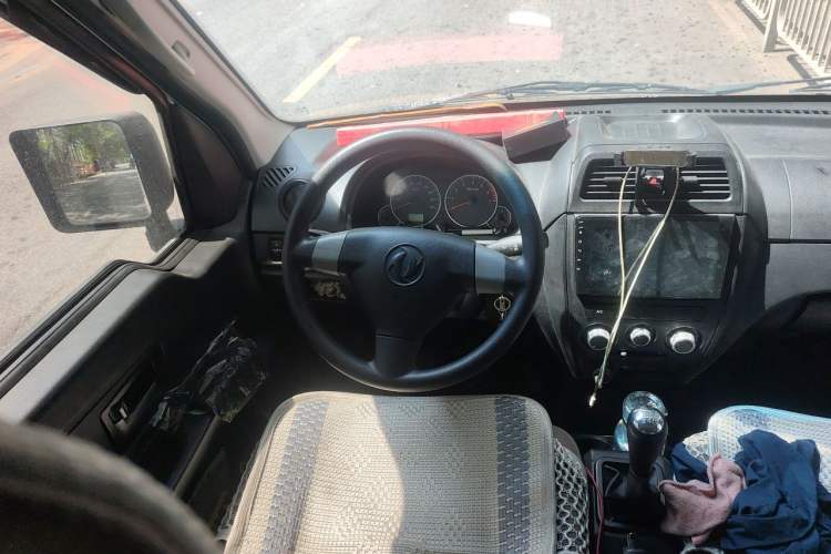 Used Dongfeng Xiaokang C35 2019 1.5L Base Version II Sedan China VI Emission Standard DK15 Steering Wheel