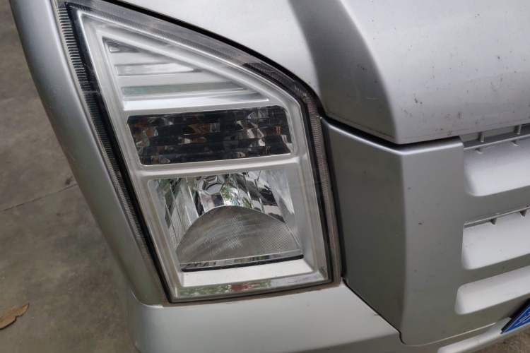 Used Dongfeng Xiaokang C35 2019 1.5L Base Version II Sedan China VI Emission Standard DK15 Right Front Headlight