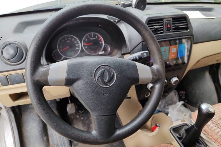 Used Dongfeng Xiaokang C35 2019 1.5L Base Version II Sedan China VI Emission Standard DK15 Steering Wheel