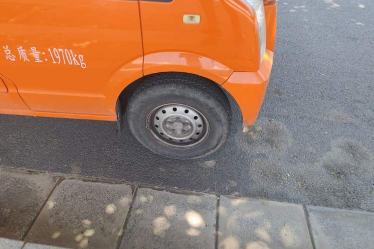 Used Dongfeng Xiaokang C35 2019 1.5L Base Version II Sedan China VI Emission Standard DK15 Right Front Wheel Hub