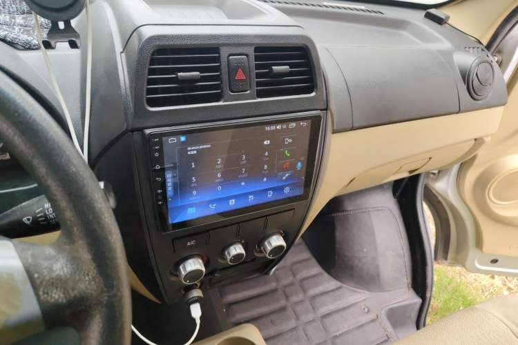 Used Dongfeng Xiaokang C35 2019 1.5L Base Version II Sedan China VI Emission Standard DK15 Audio And AC Panel