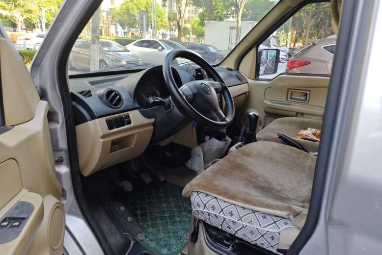 Used Dongfeng Xiaokang C35 2019 1.5L Base Version II Sedan China VI Emission Standard DK15 Driver Seat