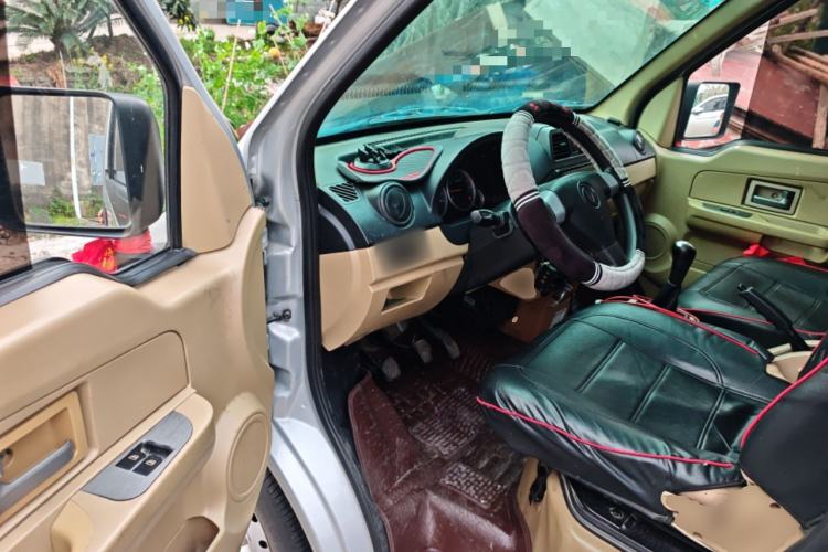 Used Dongfeng Xiaokang C35 2019 1.5L Base Version II Sedan China VI Emission Standard DK15 Driver Seat