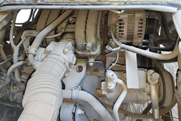 Used Dongfeng Xiaokang C35 2019 1.5L Base Version II Sedan China VI Emission Standard DK15 Engine Bay Right