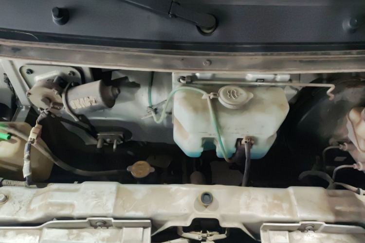 Used Dongfeng Xiaokang C35 2019 1.5L Base Version II Sedan China VI Emission Standard DK15 Engine Bay