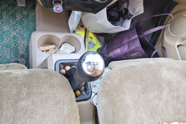Used Dongfeng Xiaokang C35 2019 1.5L Base Version II Sedan China VI Emission Standard DK15 Gear Lever
