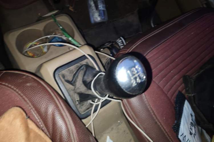 Used Dongfeng Xiaokang C35 2019 1.5L Base Version II Sedan China VI Emission Standard DK15 Gear Lever