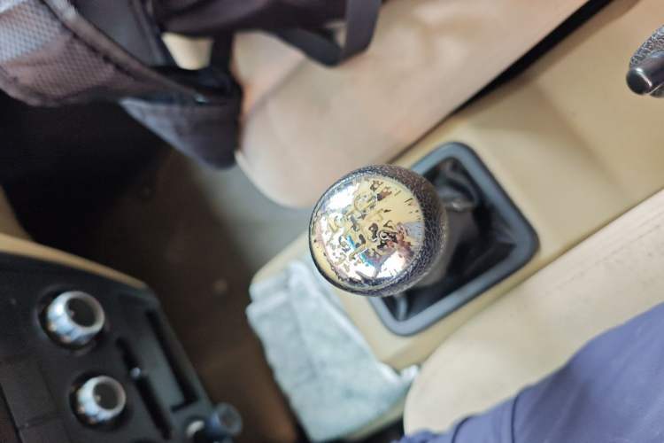 Used Dongfeng Xiaokang C35 2019 1.5L Base Version II Sedan China VI Emission Standard DK15 Gear Lever