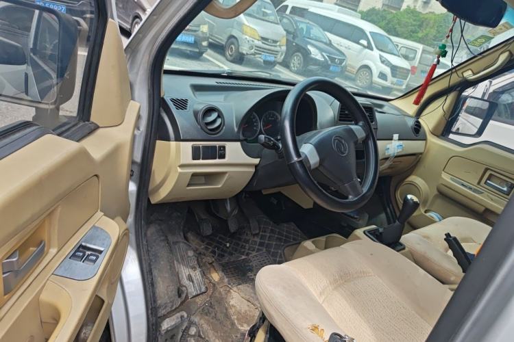 Used Dongfeng Xiaokang C35 2019 1.5L Base Version II Sedan China VI Emission Standard DK15 Interior 3