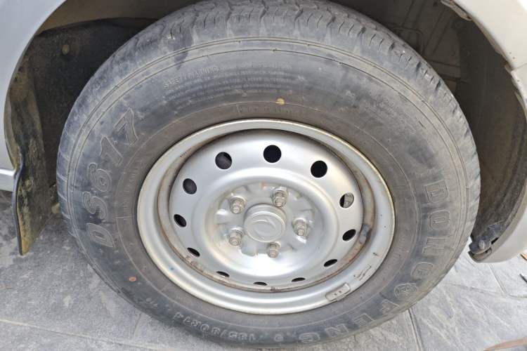 Used Dongfeng Xiaokang C35 2019 1.5L Base Version II Sedan China VI Emission Standard DK15 Right Front Wheel Hub
