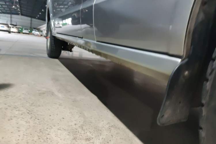 Used Dongfeng Xiaokang C35 2019 1.5L Base Version II Sedan China VI Emission Standard DK15 Right Side Sill