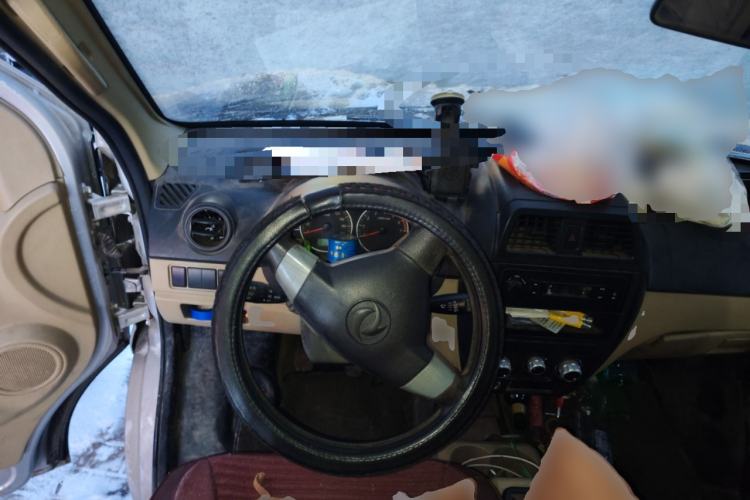 Used Dongfeng Xiaokang C35 2019 1.5L Base Version II Sedan China VI Emission Standard DK15 Steering Wheel