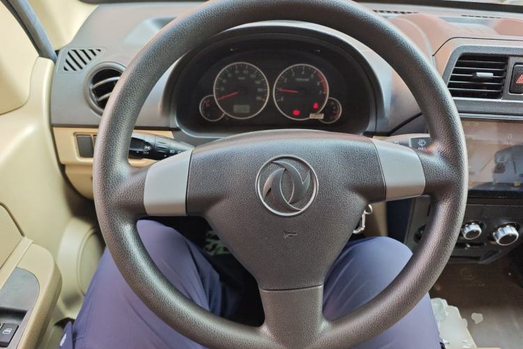 Used Dongfeng Xiaokang C35 2019 1.5L Base Version II Sedan China VI Emission Standard DK15 Steering Wheel