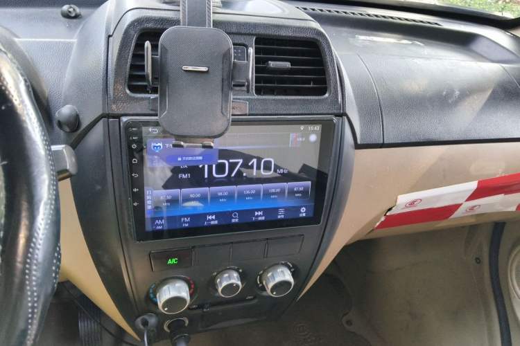 Used Dongfeng Xiaokang C35 2019 1.5L Base Version II Sedan China VI Emission Standard DK15 Audio And AC Panel