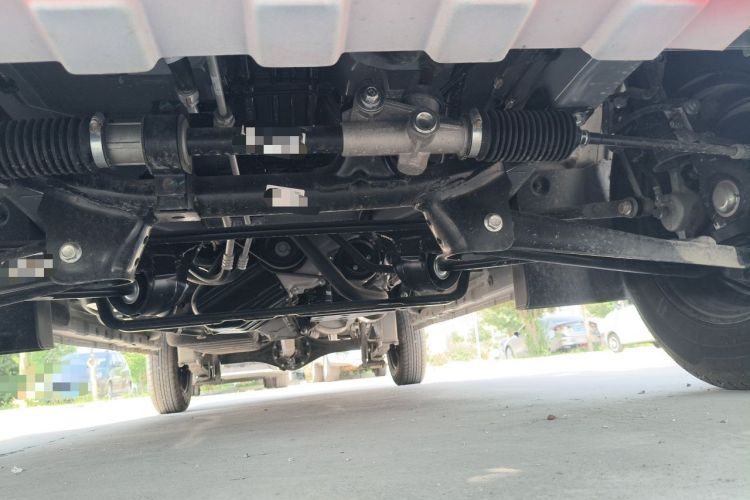 Used Dongfeng Xiaokang C35 2025 Model, 1.5L Comfort Version Chassis Front