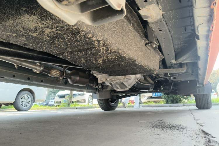 Used Dongfeng Xiaokang C35 2025 Model, 1.5L Comfort Version Chassis Rear Right