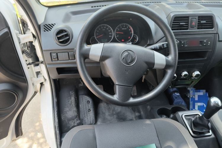 Used Dongfeng Xiaokang C35 2025 Model, 1.5L Comfort Version Steering Wheel