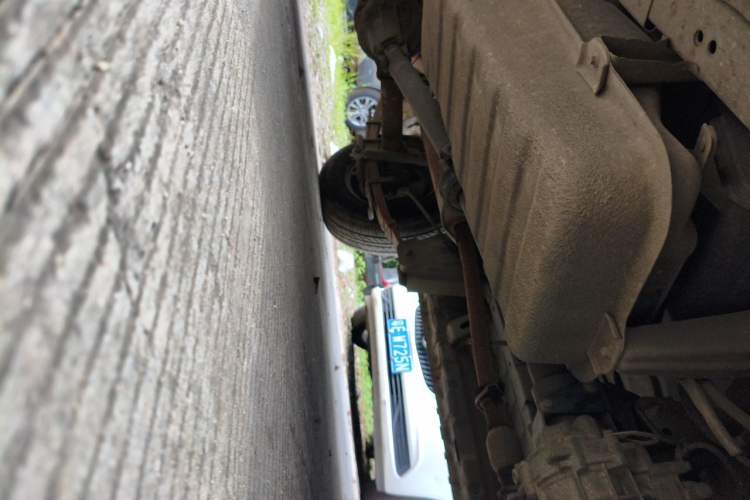 Used Dongfeng Xiaokang C35 2025 Model, 1.5L Comfort Version Chassis Front Right