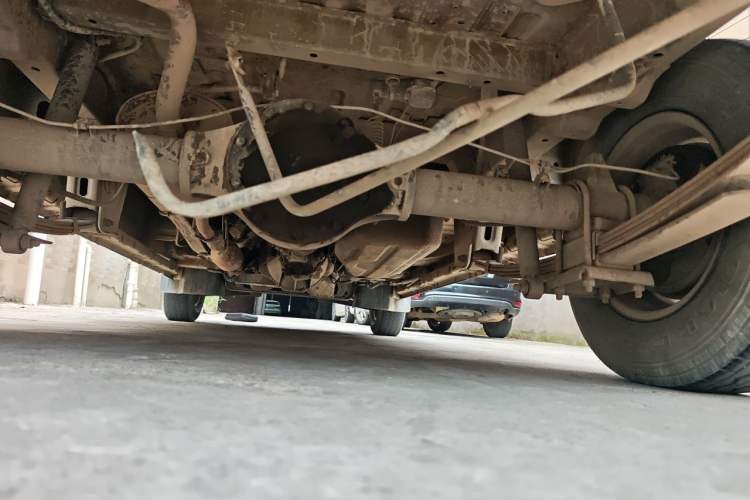 Used Dongfeng Xiaokang C36 2015 1.5L Standard Version II DK15-06 Chassis Rear